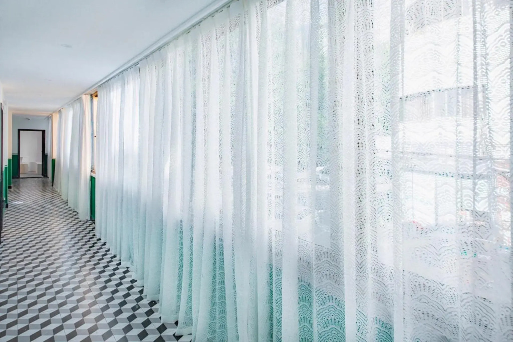 Locals Apartment House 42