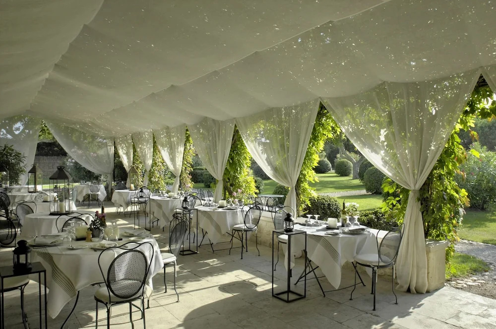 Le Mas de Peint - Hôtel et Restaurant
