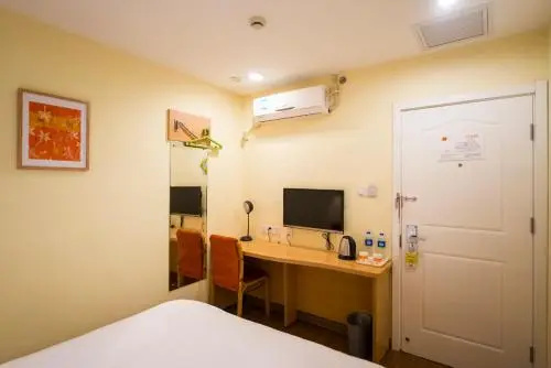 Home Inn Linyi Yi'nan Yongxing Road Longshengmen