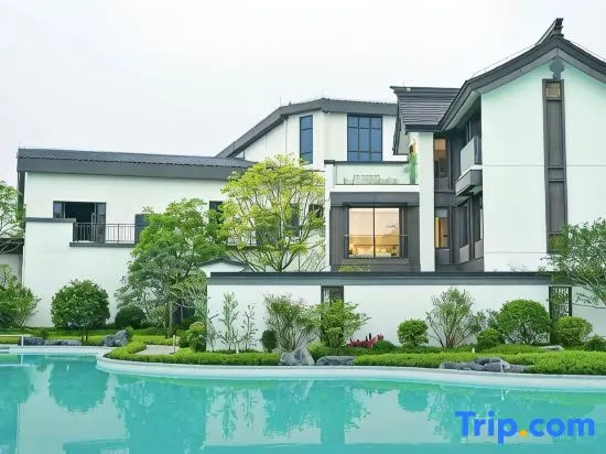 Qingyuan Hudiewan Villa