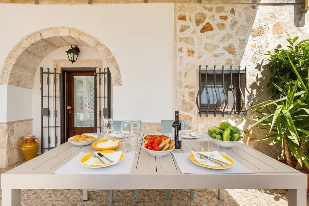 2061 Villa Trulli Natura by Perle di Puglia