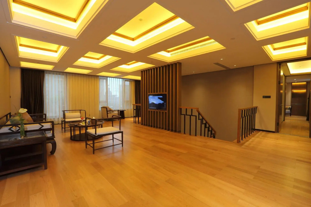 S&N Zhejiang LinHai International Hotel