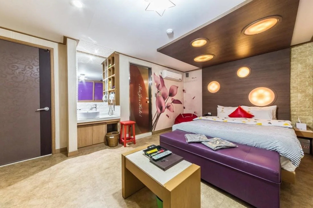 Major Hotel