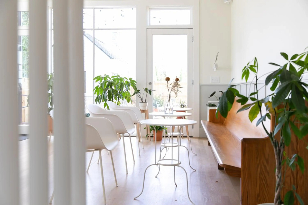 Guest House Raleigh- Adults Only