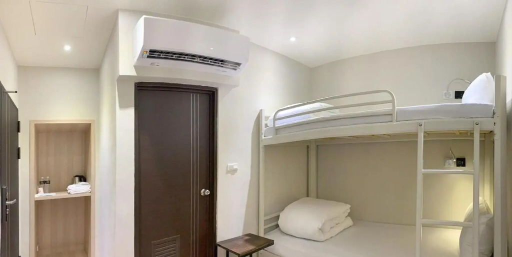 WE Hotel