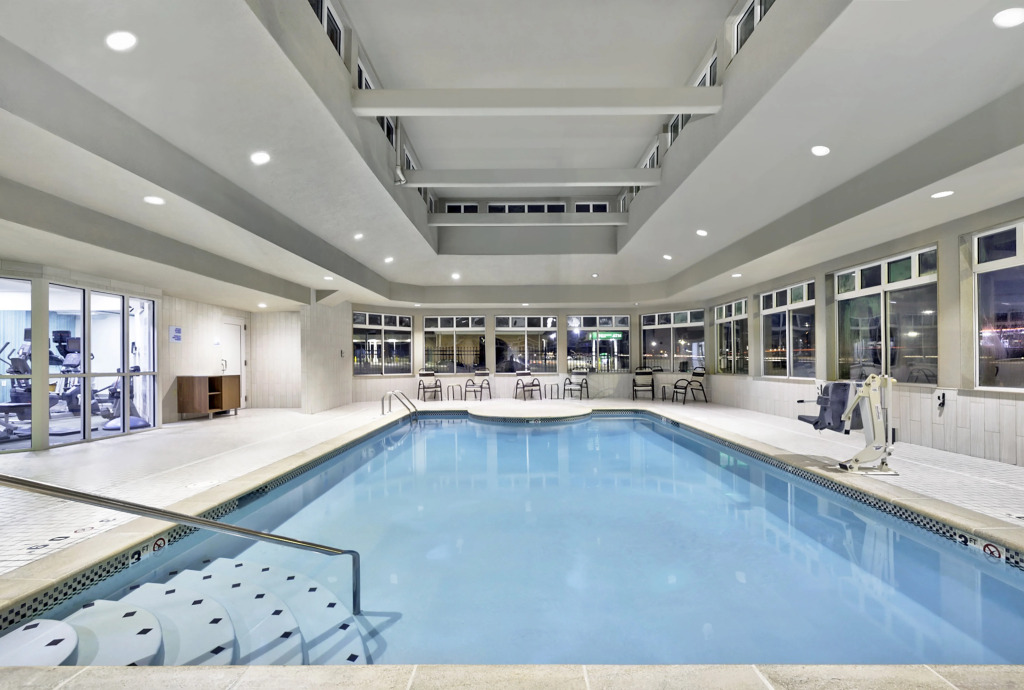 Holiday Inn Express Hotel & Suites Kansas City - Grandview by IHG