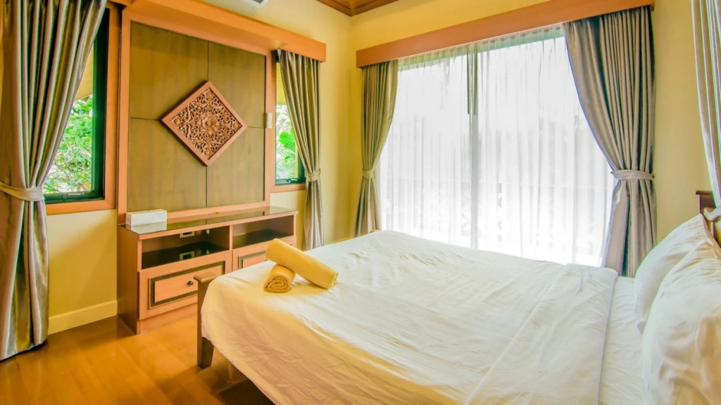Sunday JA Plus Hotel