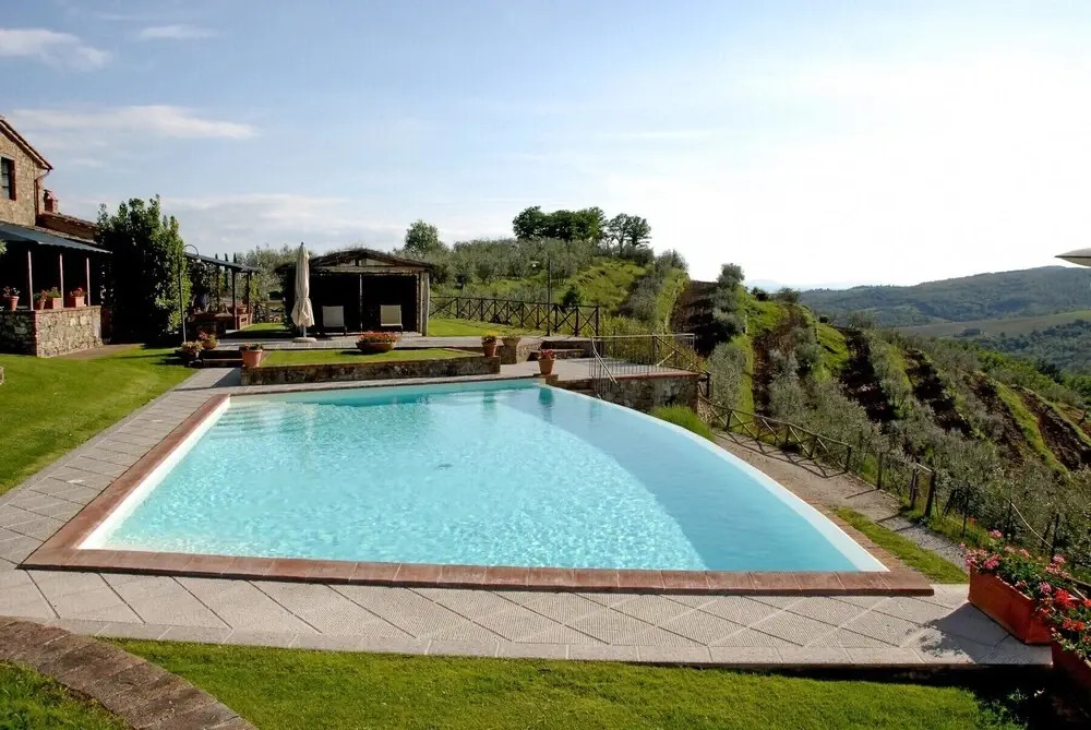 Nest in Chianti