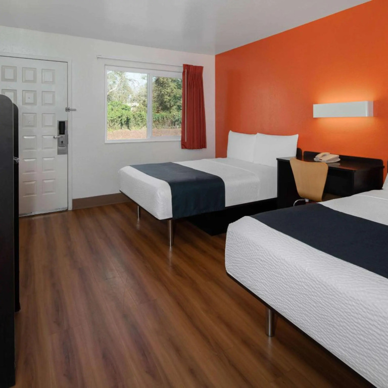 Motel 6 -Carpinteria, CA - Santa Barbara - South