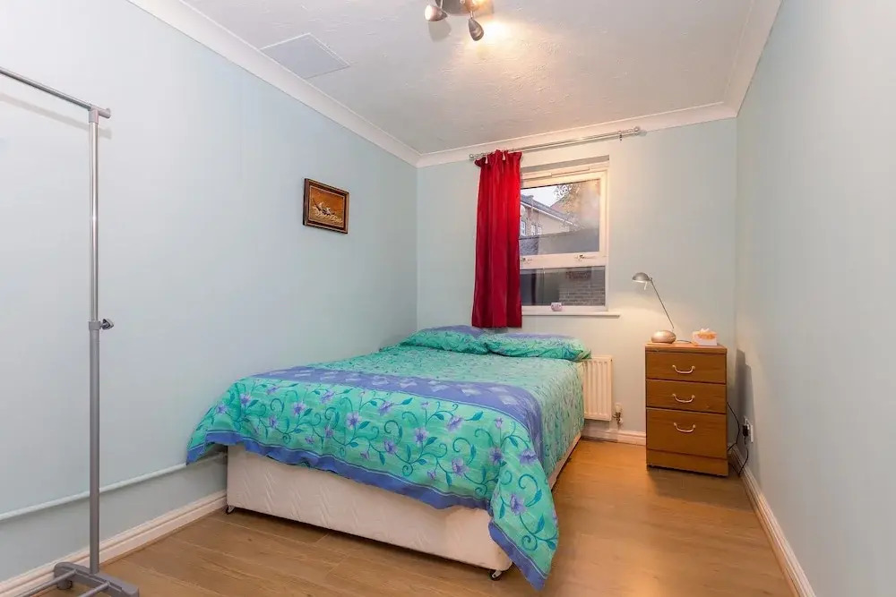 2 Bedroom Flat 2 Minutes from the River