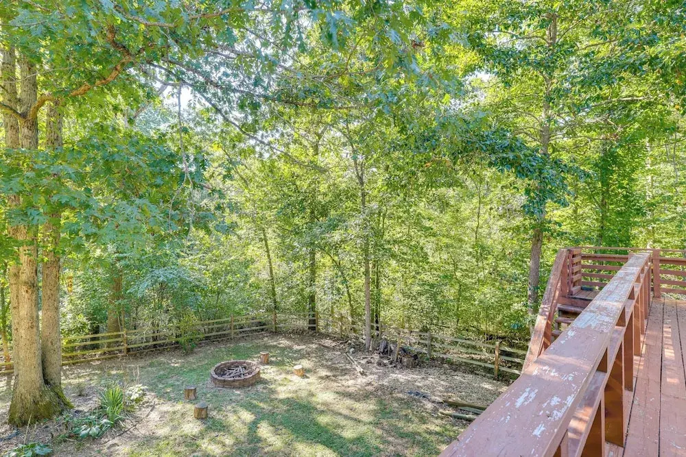Home w/ Trail Access & Fire Pit in Bella Vista!