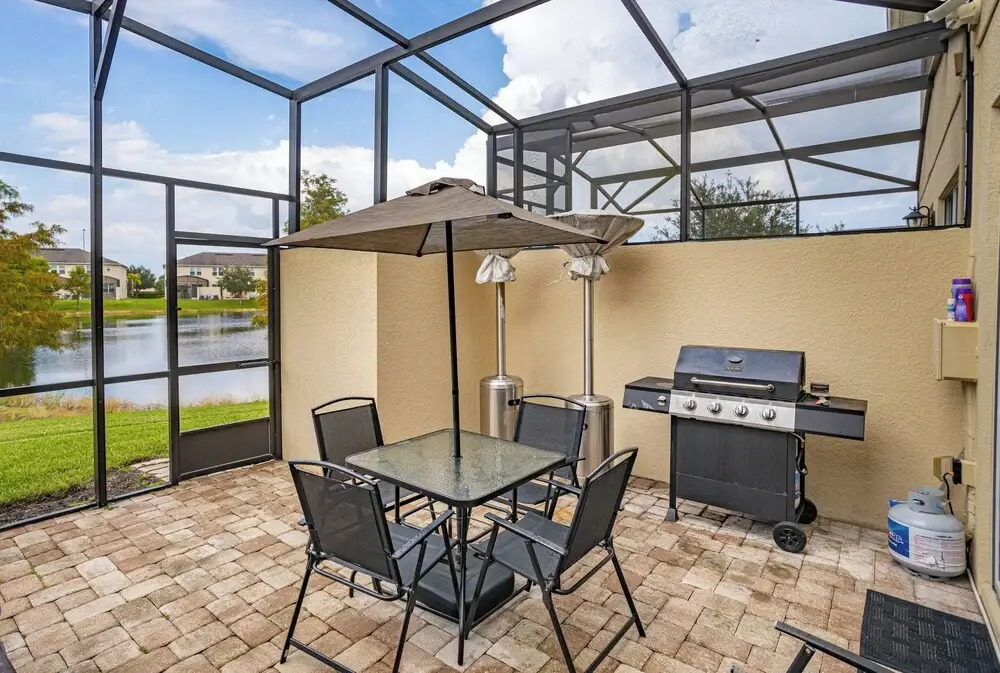 Beautiful Townhome With Hot Tub 13