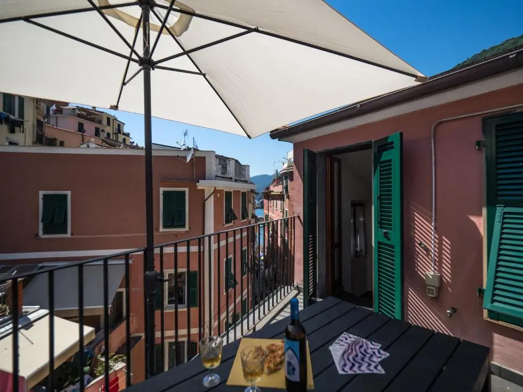 El Nin Apartment with Terrace & AC
