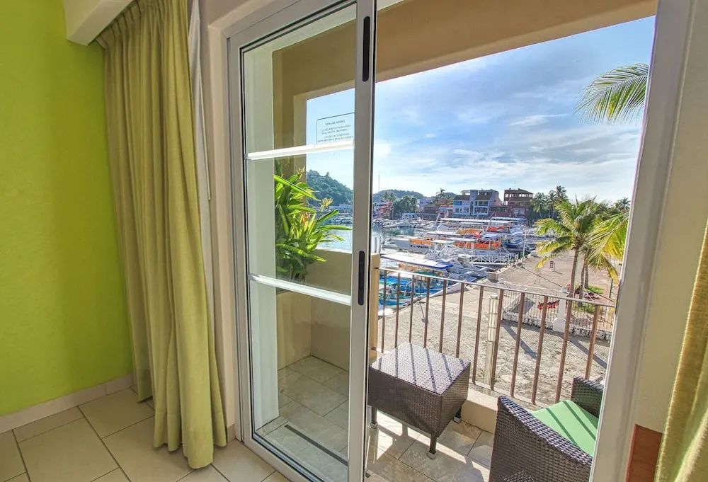 Holiday Inn Huatulco by IHG