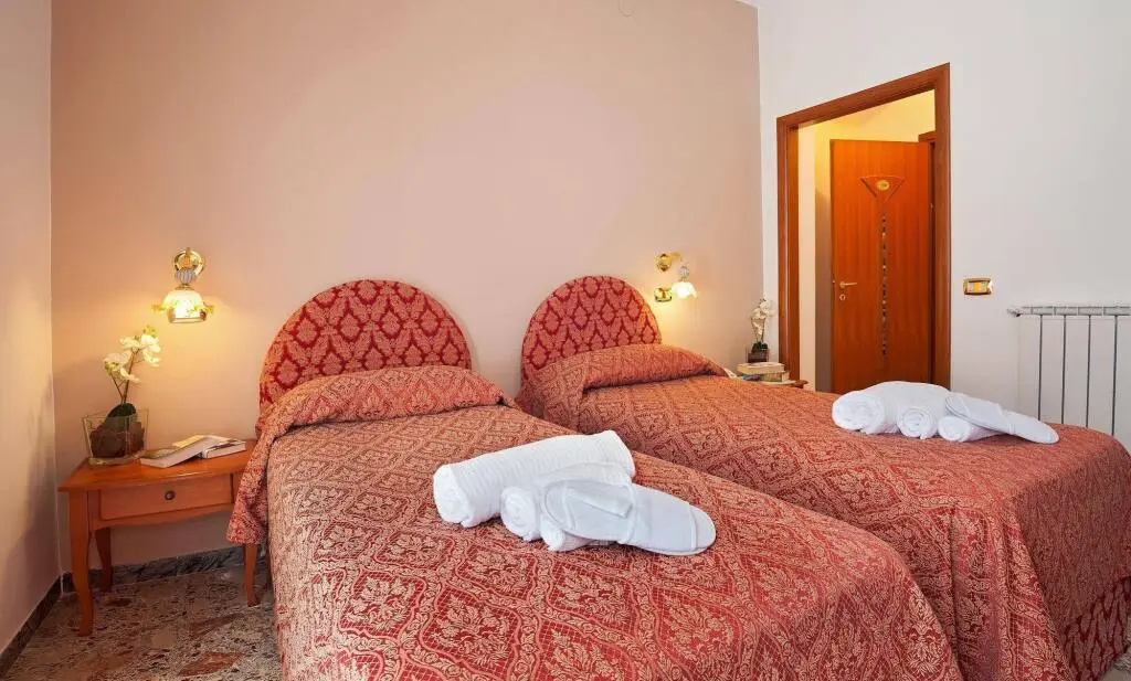 Hotel Caruso