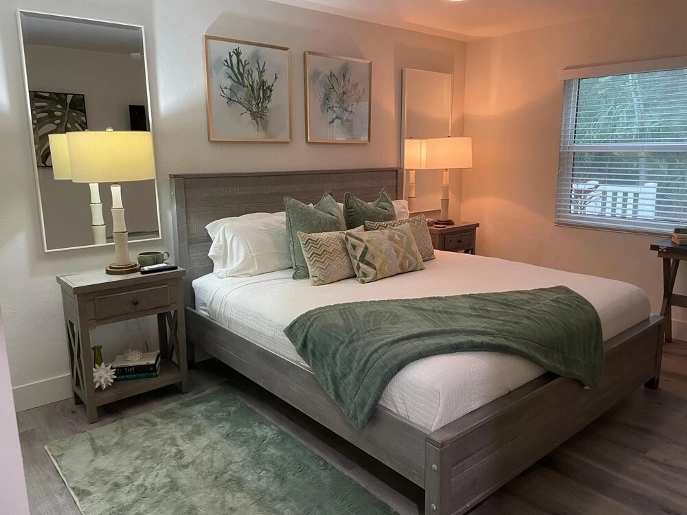 Pineapple Bungalow