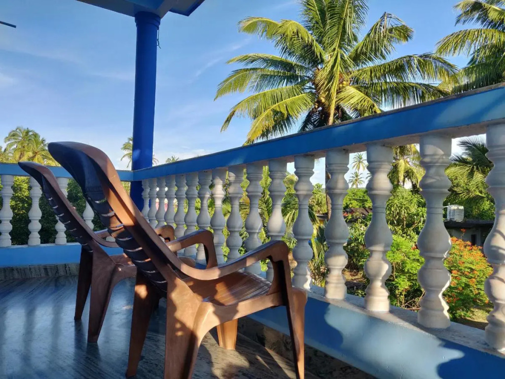 Morjim Sunset Hotel - 300 Meter to Morjim Beach with Pool & Kitchen Apartments