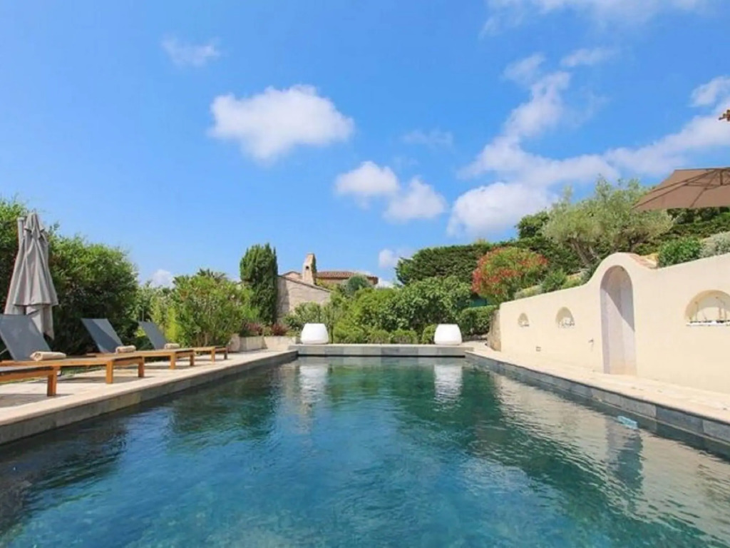 Majestic Holiday Home in Grimaud With Private Pool