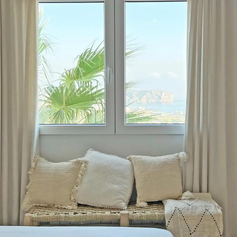 Villa Balconet by Villa Plus