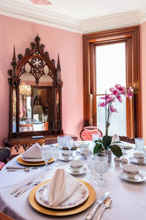 Central Park Bed & Breakfast
