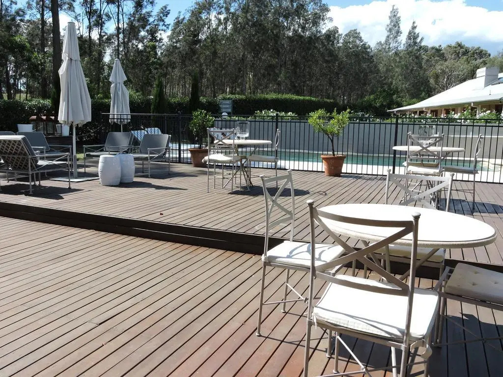 Thistle Hill Guesthouse - walk to many wineries and restaurants