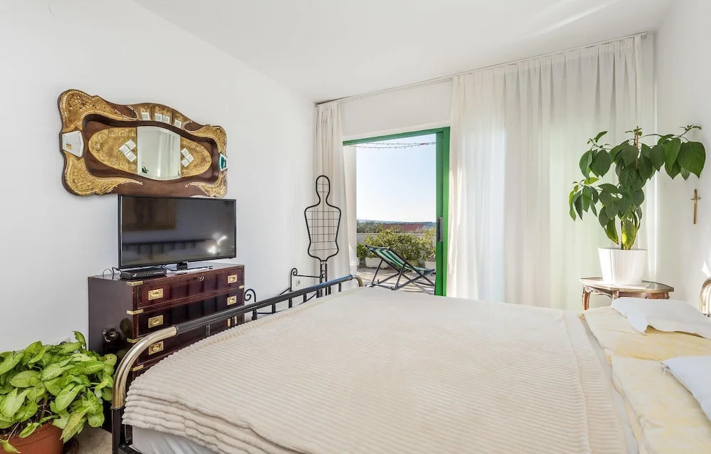 Awesome Apartment in Banjol With 2 Bedrooms and Wifi