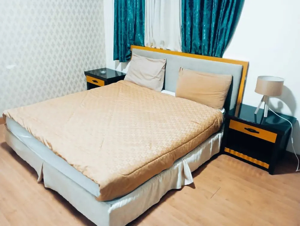 Seleen Hotel Suites