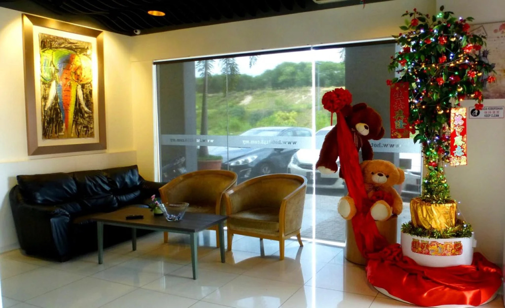 Uptown Subang Airport
