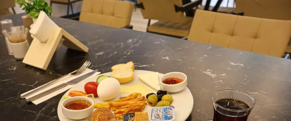 Home Plus Hotel