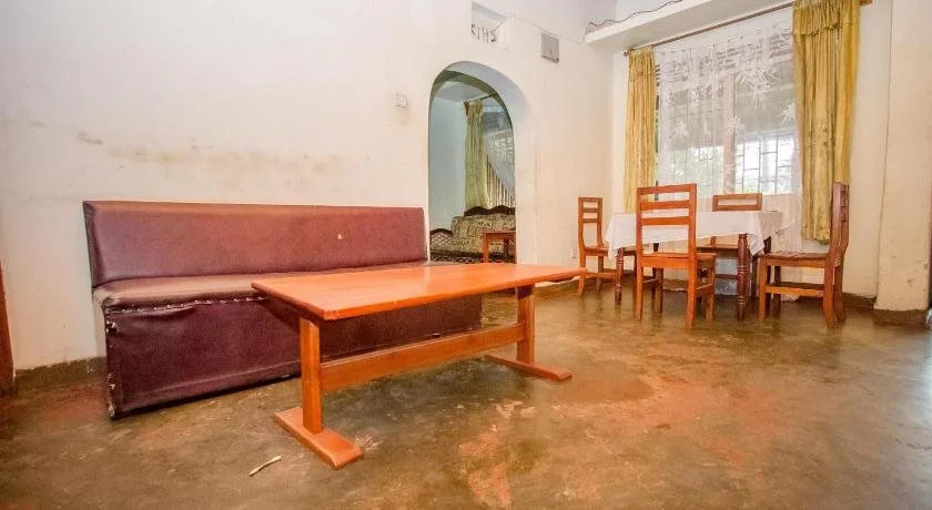 Sabinyo Guest House