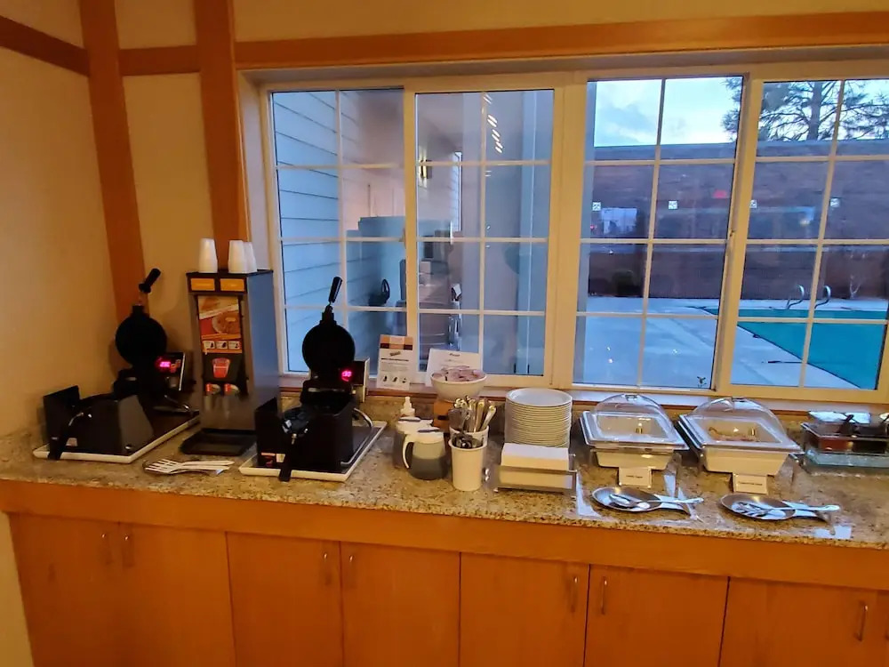 Comfort Inn & Suites