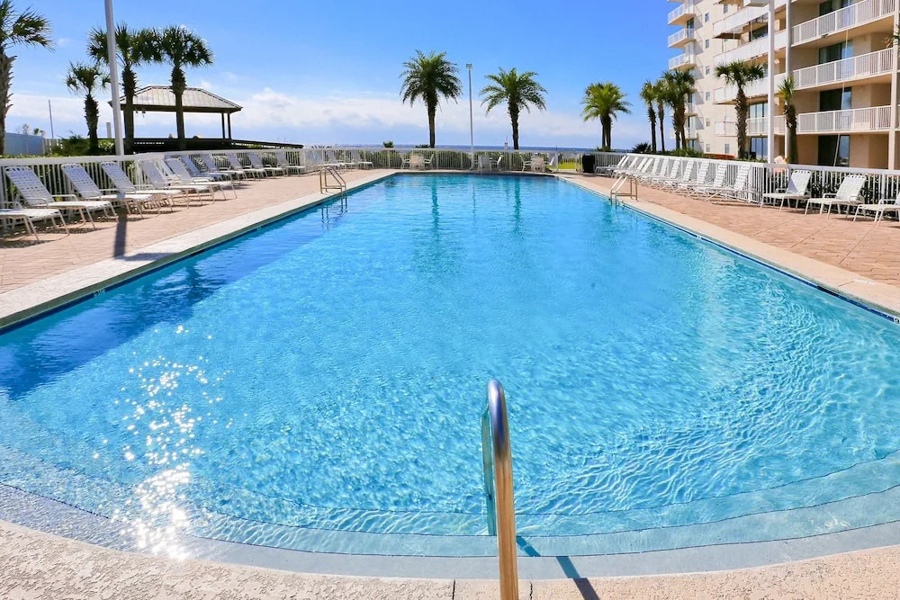 Coastal  In Orange Beach 2 Bedroom Condo
