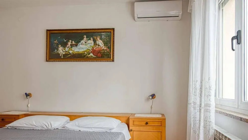 Room Mario
