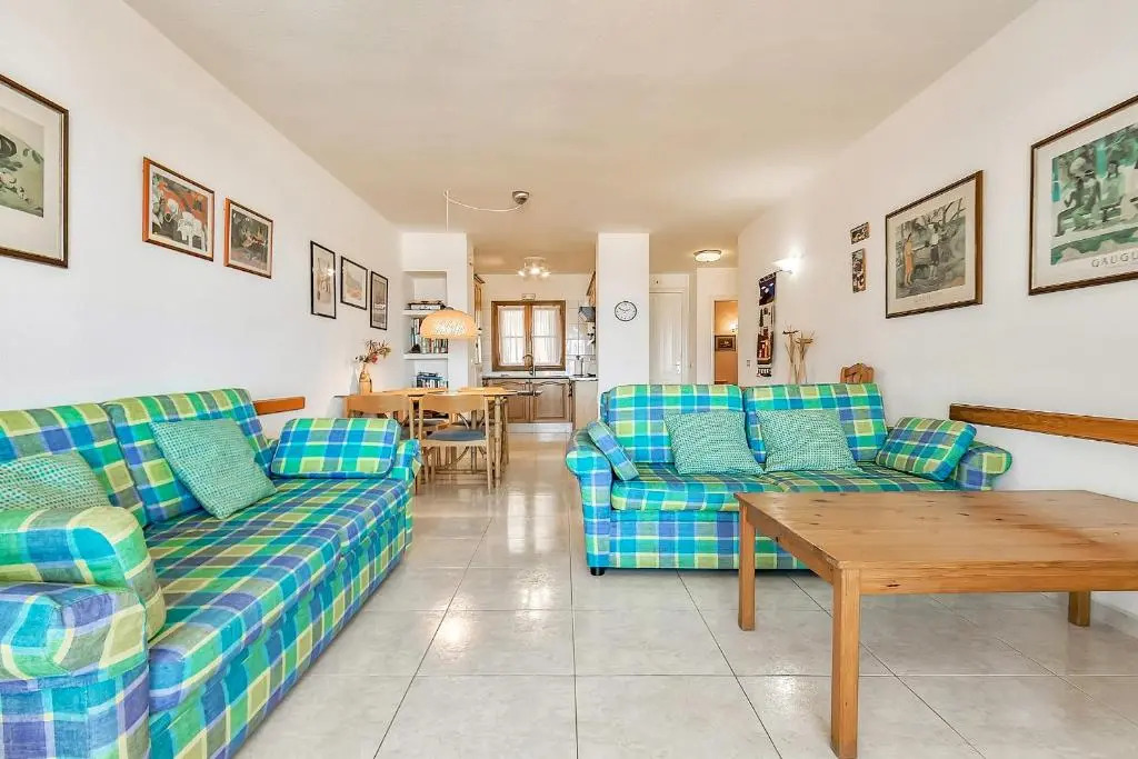 First line beach front 2 bedroom apartment Los Gigantes