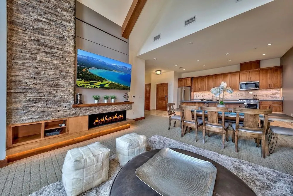Luxury Two Bedroom Residence Steps From Heavenly Village Condo