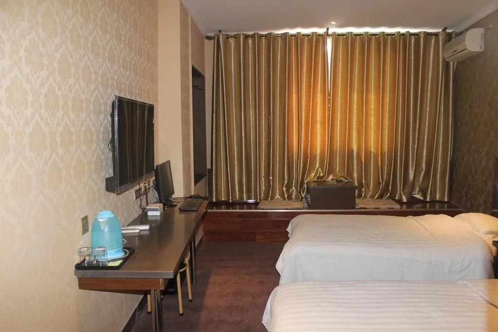 Zhangye Liangmao Hotel