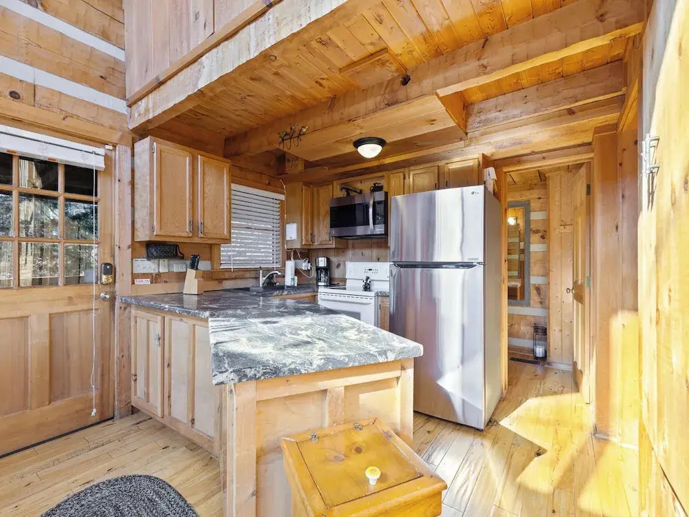 Little Bear Lookout by Jackson Mountain Rentals