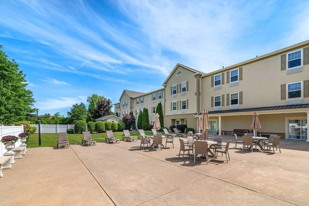 Holiday Inn Express Hotel & Suites Amherst-Hadley, MA