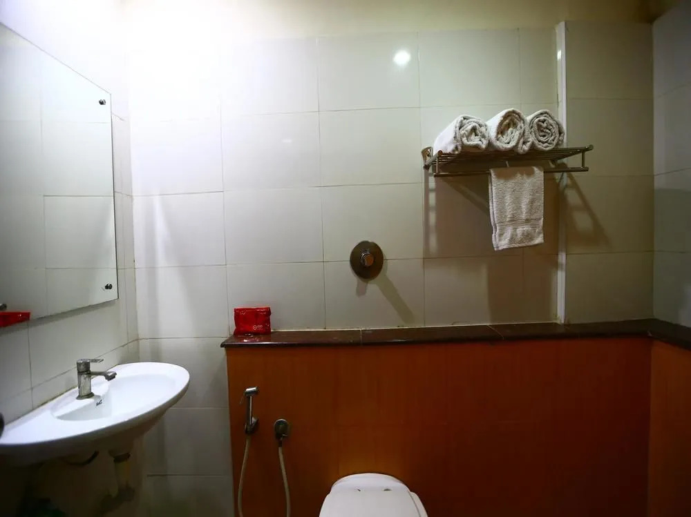 OYO Rooms Guindy Raj Bhavan Junction