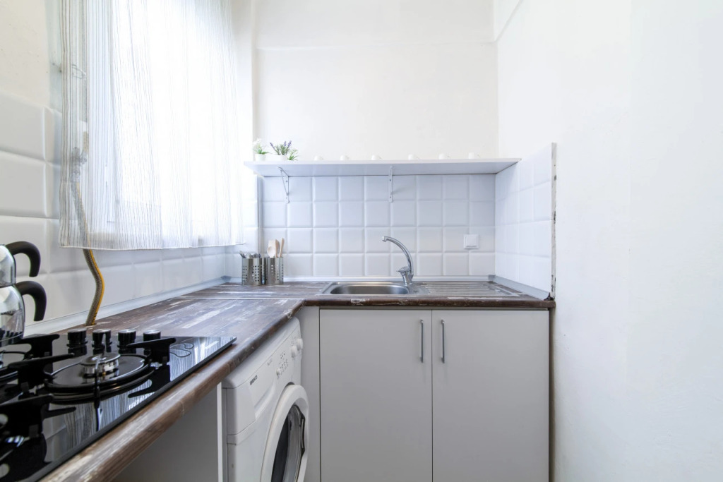 Lovely and Central Flat With Balcony in Sisli