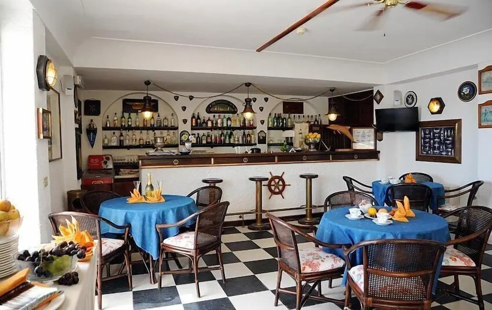 Hotel Antares
