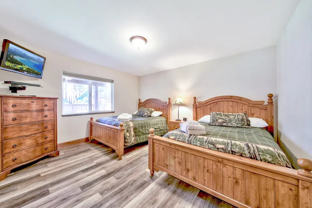 Tahoe  In The Pines 4 Bedroom Home