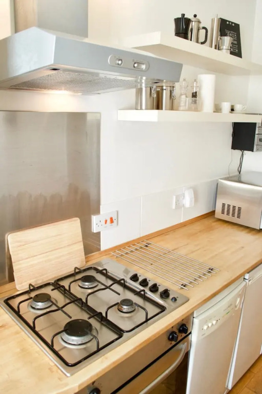 1 Bedroom Ground Floor Colony Flat