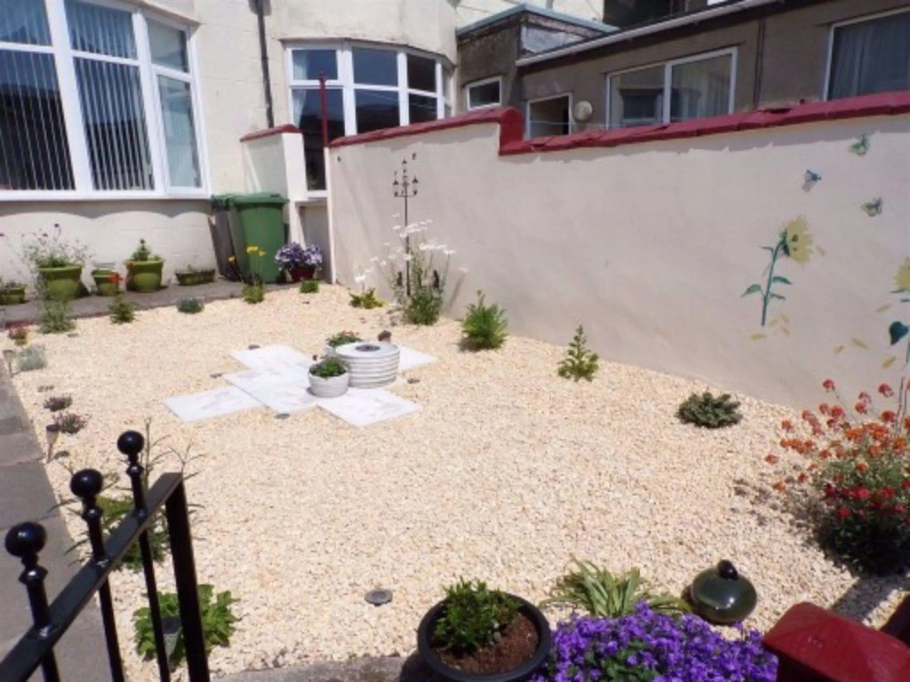 The Grosvenor View - Guest House