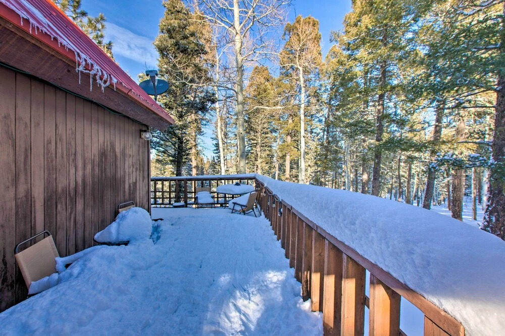Serene Angel Fire Cabin w/ Community Pools!