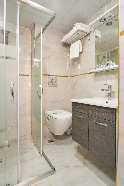 Renzo Hotel - Special Category
