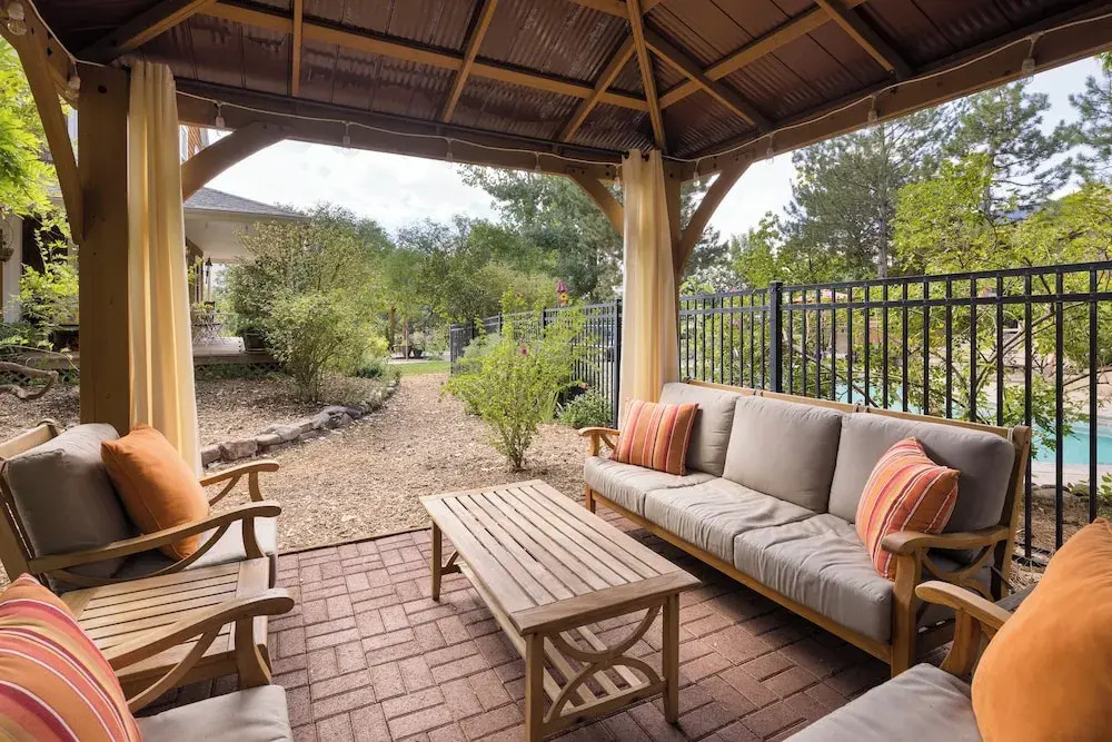 Sunflower Hill Inn