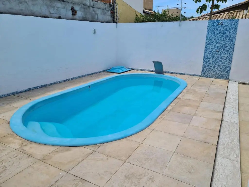 Casa na Aruana com piscina e 3/4