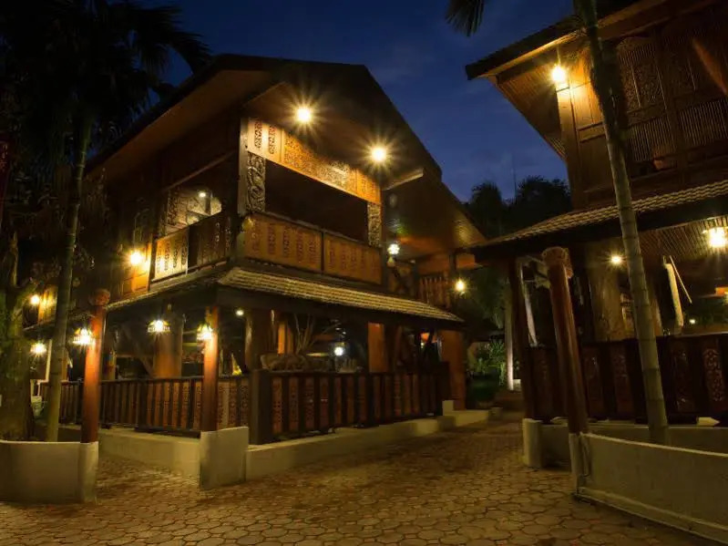 Heuan Parittapa Lanna Resort Baan Tawai