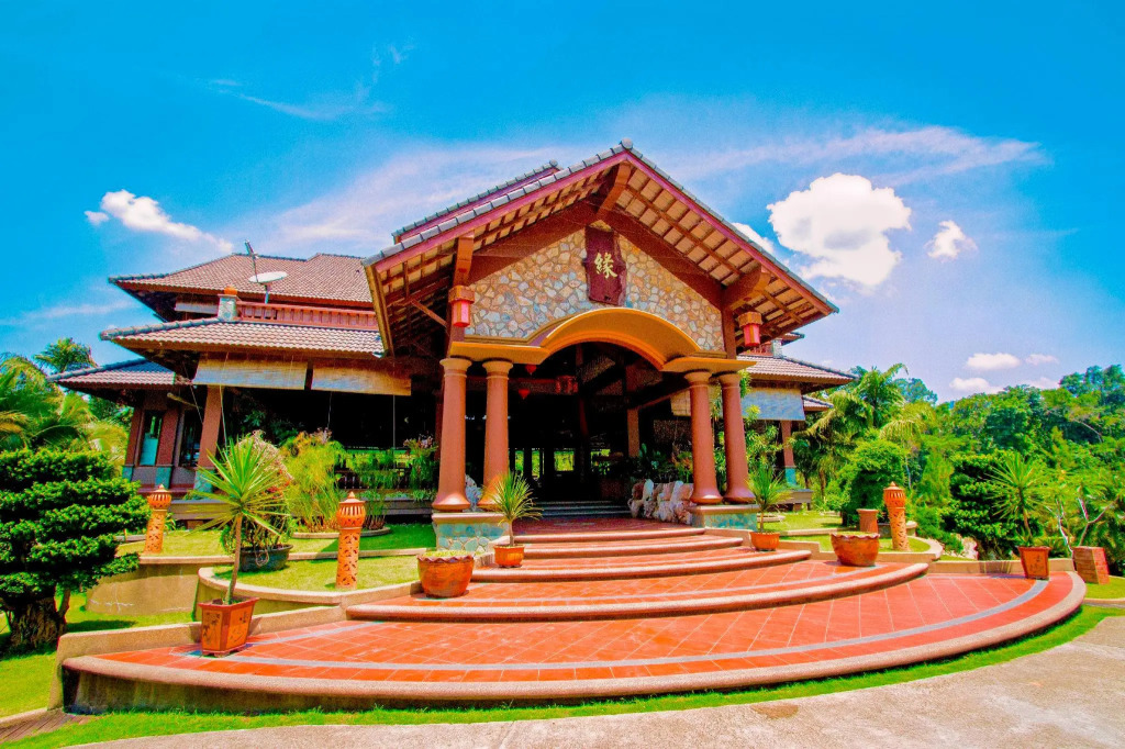 The Waterway Villa